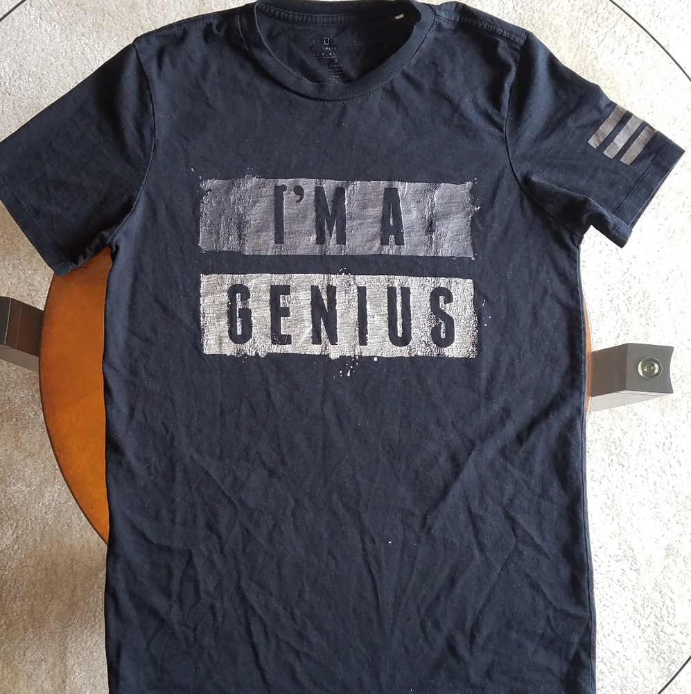 GUESS graphic tee - Picture 2 of 2